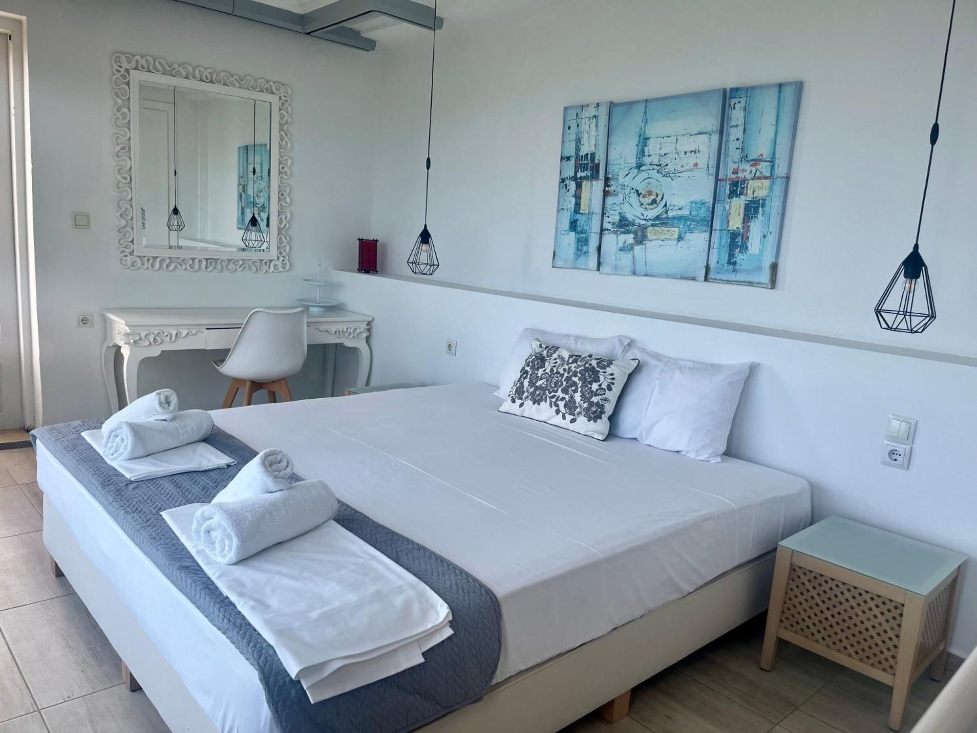 The Beach House - Apartments & Studios (Adults Only) Афитос Экстерьер фото