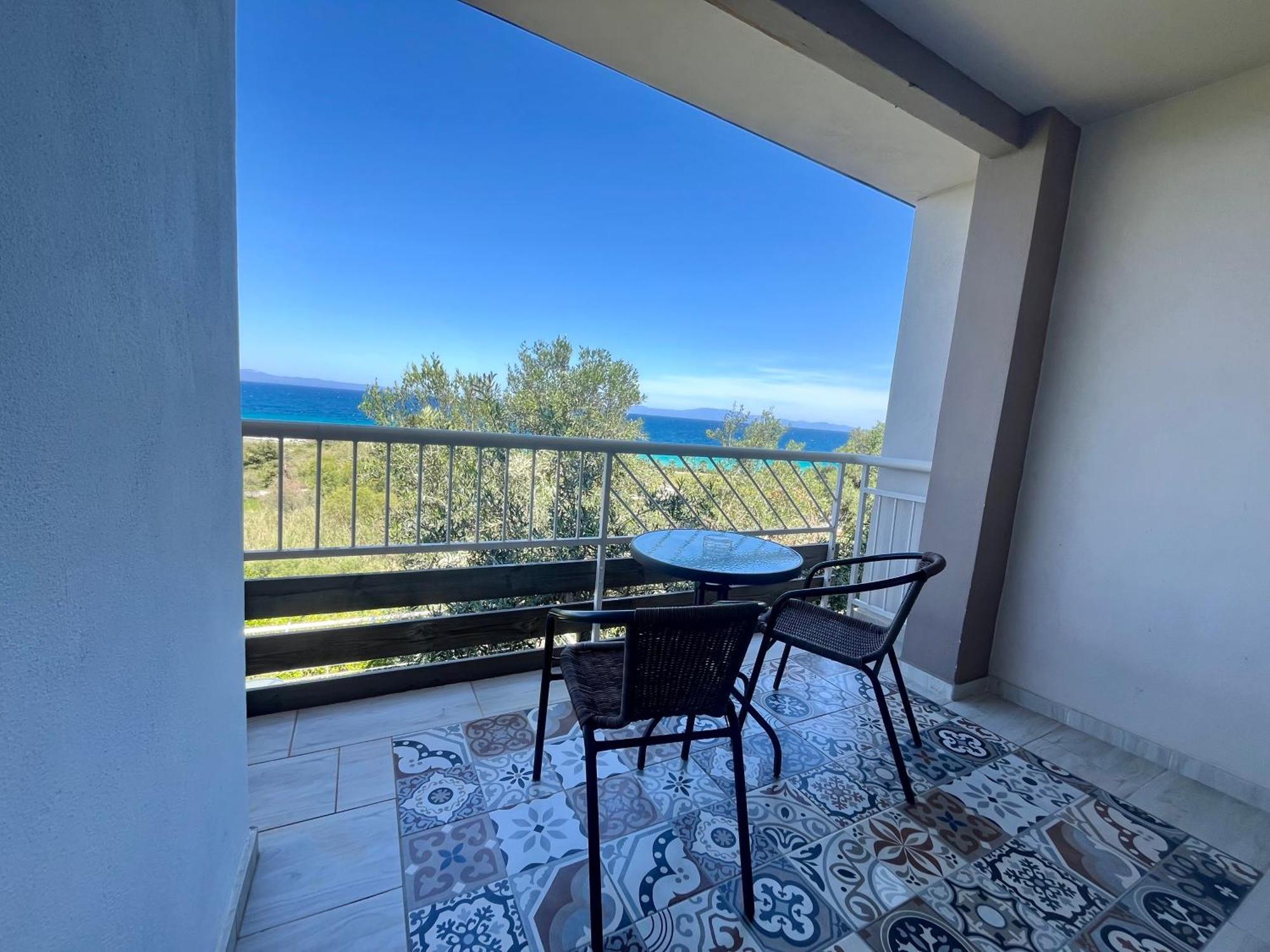 The Beach House - Apartments & Studios (Adults Only) Афитос Экстерьер фото