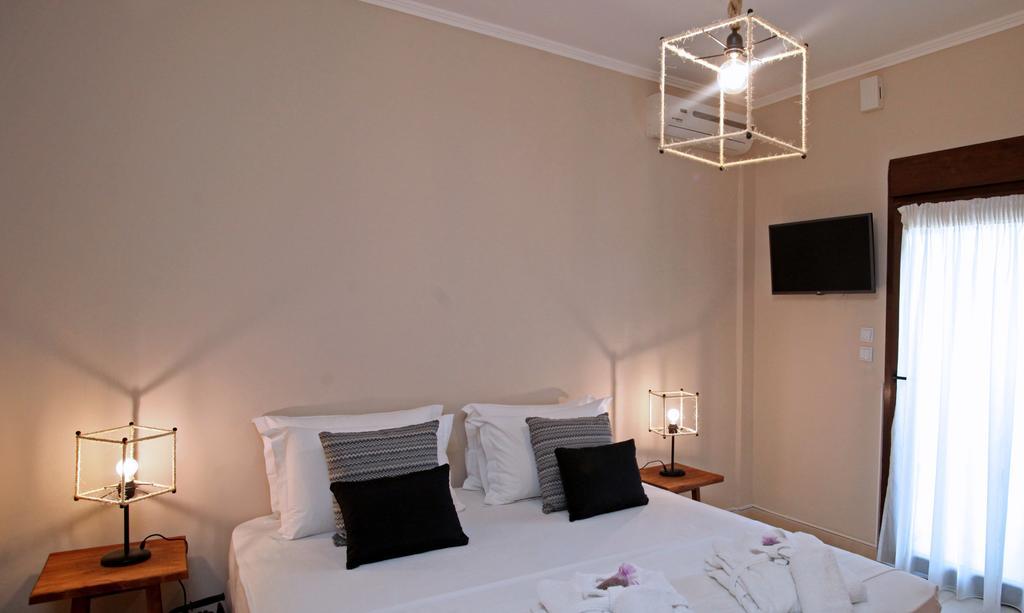 The Beach House - Apartments & Studios (Adults Only) Афитос Экстерьер фото